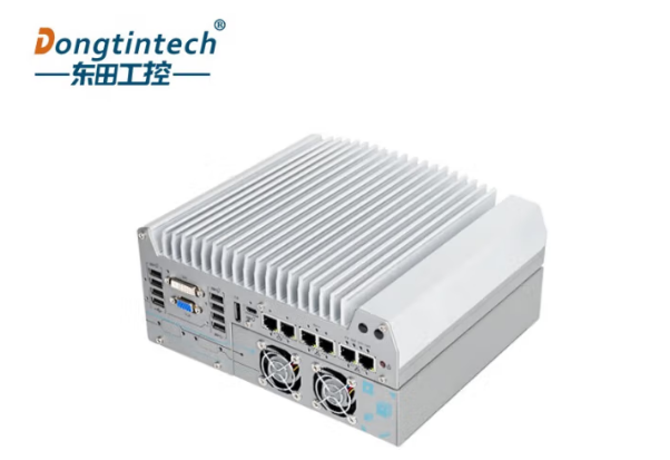東田嵌入式智慧工地工控機.png