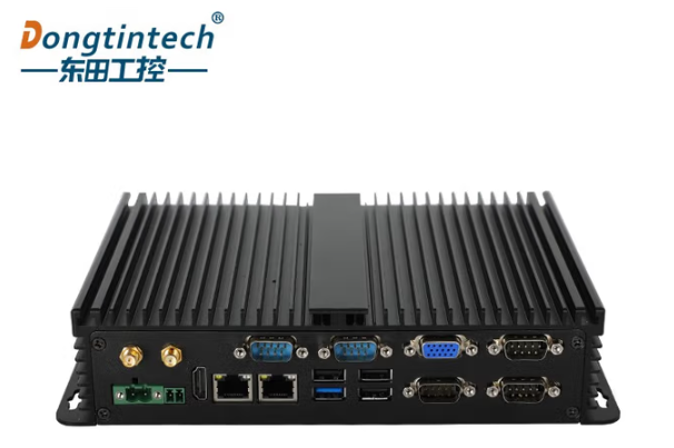 東田嵌入式工控機.png
