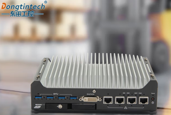 東田嵌入式工業(yè)電腦.png