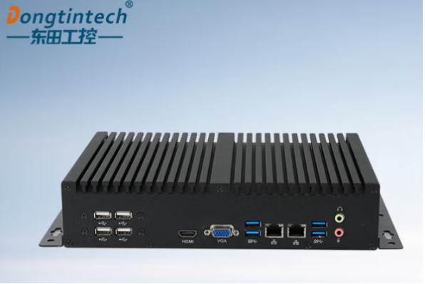 東田嵌入式工控機(jī).png