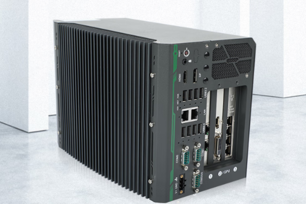東田嵌入式工控機.png
